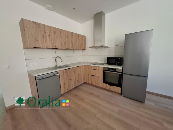 Image 6 sur 14 - Appartement  ·  Location · Marseille (13006) · 3 pièces · 56m²