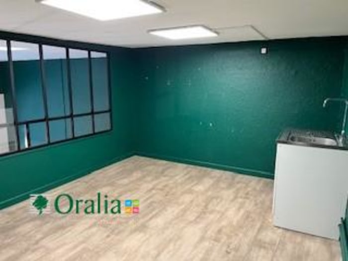 Image 4 sur 7 - Local commercial  ·  Location · Grenoble (38000) · 35m²