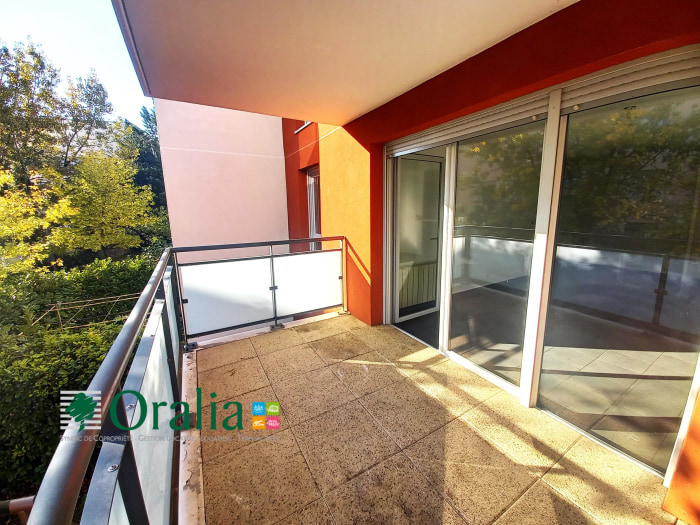 Image 2 sur 12 - Appartement  ·  Location · Meyzieu (69330) · 3 pièces · 66m²