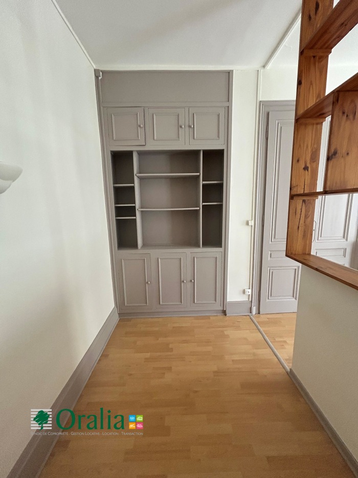 Image 3 sur 8 - Appartement  ·  Location · Lyon (69006) · 1 pièce · 39m²