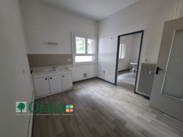 Image 2 sur 4 - Appartement  ·  Location · Sochaux (25600) · 2 pièces · 46m²
