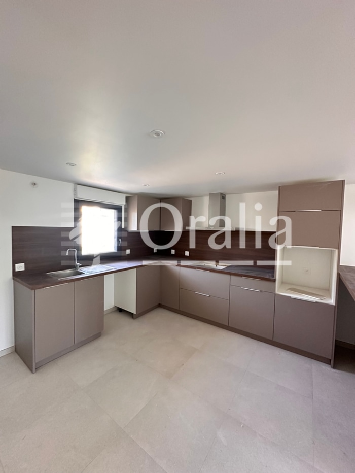 Image 4 sur 10 - Appartement  ·  Location · Vendargues (34740) · 4 pièces · 80m²