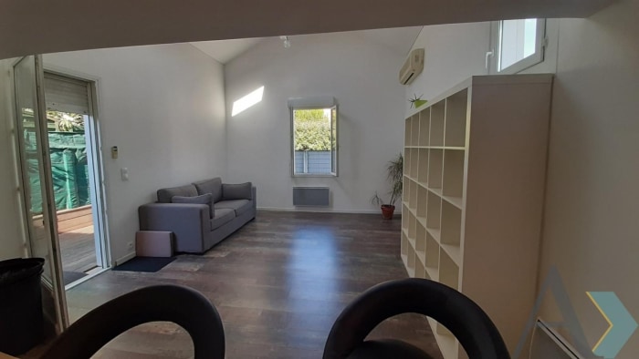 Image 2 sur 6 - Maison/villa  ·  Location · Bordeaux (33200) · 2 pièces · 37m²