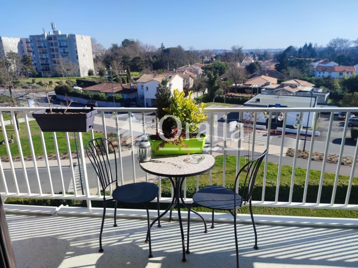 Image 1 sur 7 - Appartement  ·  Location · Bruges (33520) · 2 pièces · 59m²