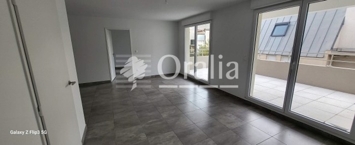 Image 4 sur 10 - Appartement  ·  Location · Nimes (30000) · 3 pièces · 64m²