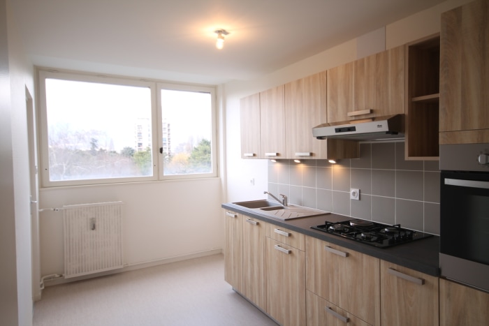 Image 8 sur 19 - Appartement  ·  Vente · Grenoble (38100) · 3 pièces · 63m²