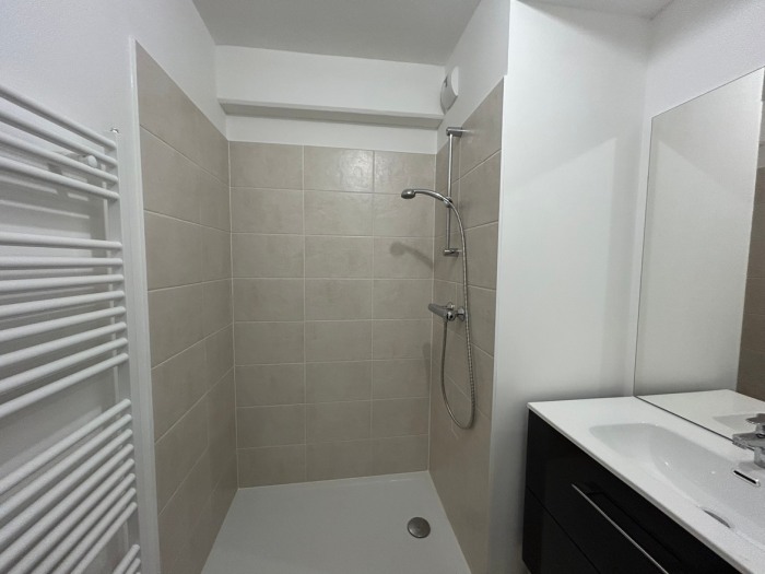 Image 13 sur 13 - Appartement  ·  Vente · Bordeaux (33800) · 5 pièces · 96m²