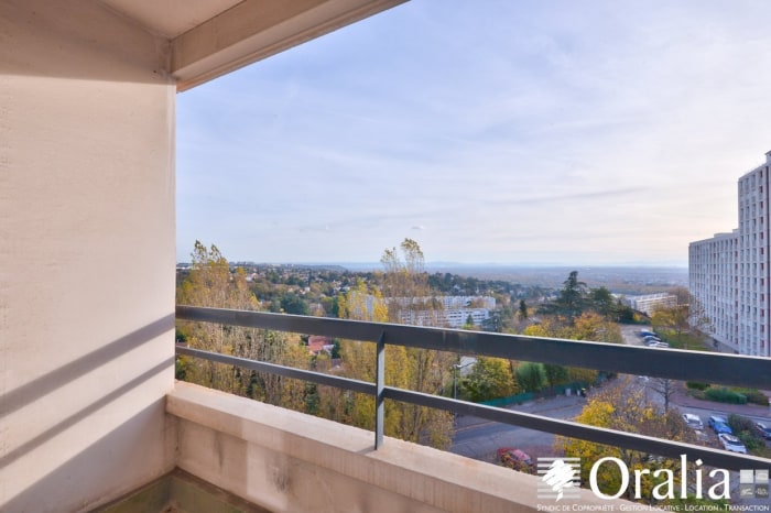 Image 18 sur 19 - Appartement  ·  Vente · Caluire Et Cuire (69300) · 6 pièces · 105m²