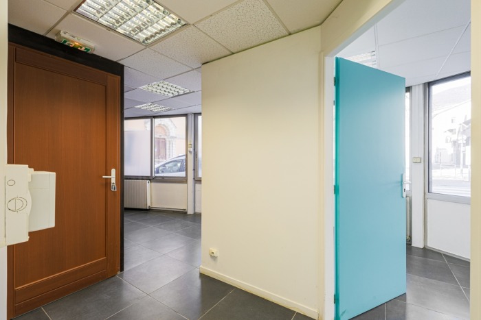 Image 2 sur 10 - Local  ·  Vente · Grenoble (38000) · 3 pièces · 53m²