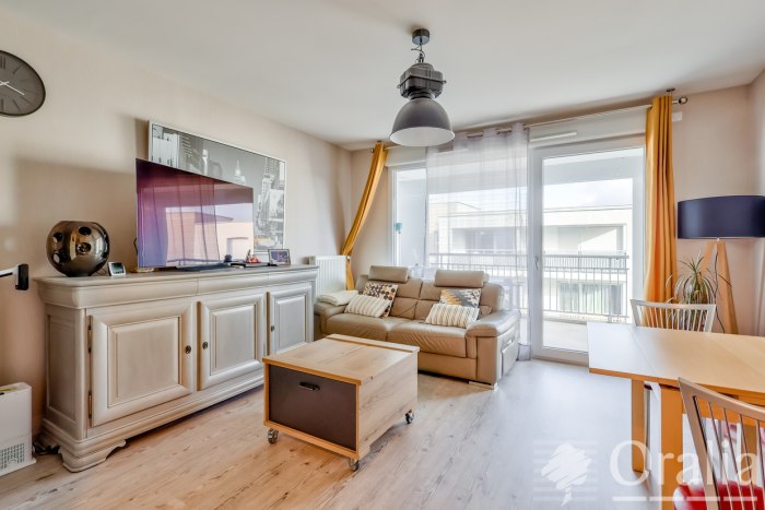 Image 2 sur 15 - Appartement  ·  Vente · St Apollinaire (21850) · 3 pièces · 56m²
