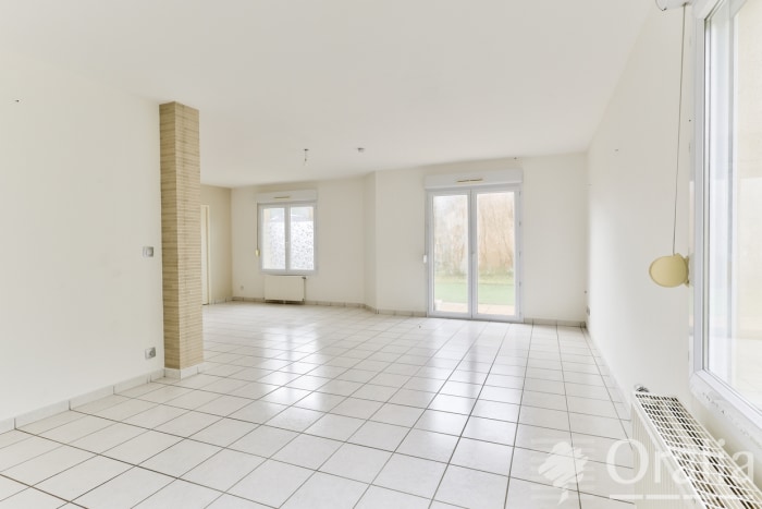 Image 2 sur 13 - Maison/villa  ·  Vente · Daix (21121) · 5 pièces · 110m²