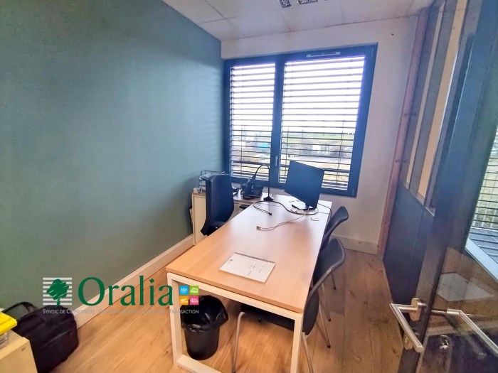 Image 3 sur 7 - Local  ·  Vente · Montanay (69250) · 3 pièces · 61m²