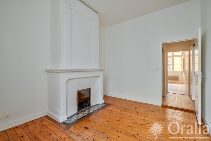 Image 2 sur 17 - Appartement  ·  Vente · Bordeaux (33000) · 3 pièces · 65m²