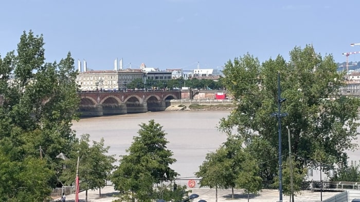 Image 2 sur 9 - Appartement  ·  Vente · Bordeaux (33800) · 3 pièces · 60m²