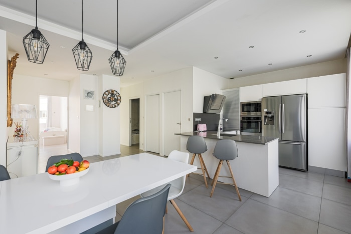 Image 4 sur 11 - Appartement  ·  Vente · Grenoble (38000) · 4 pièces · 106m²