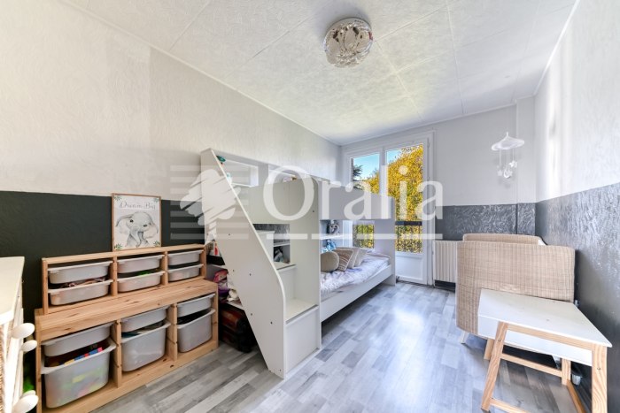 Image 7 sur 11 - Appartement  ·  Vente · Bron (69500) · 3 pièces · 70m²