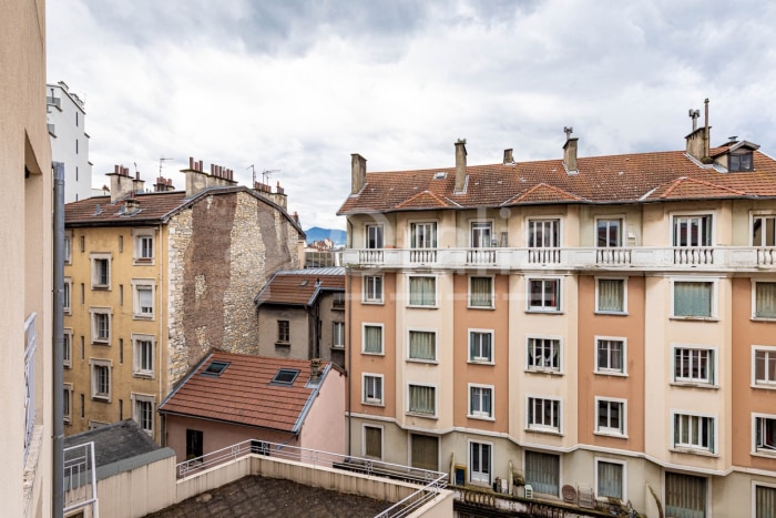 Image 12 sur 13 - Appartement  ·  Vente · Grenoble (38000) · 1 pièce · 21m²