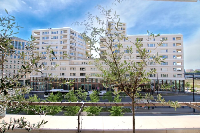 Image 2 sur 7 - Appartement  ·  Vente · Bordeaux (33100) · 4 pièces · 85m²