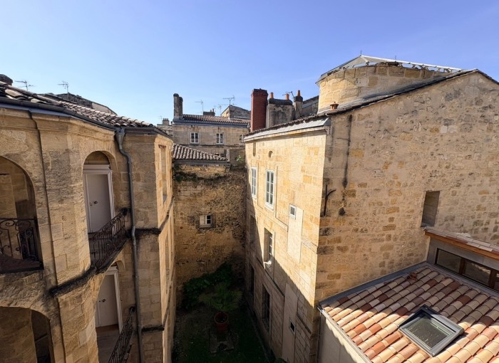 Image 6 sur 11 - Appartement  ·  Vente · Bordeaux (33000) · 4 pièces · 105m²