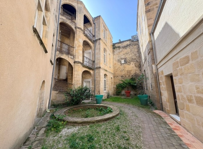 Image 8 sur 11 - Appartement  ·  Vente · Bordeaux (33000) · 4 pièces · 105m²