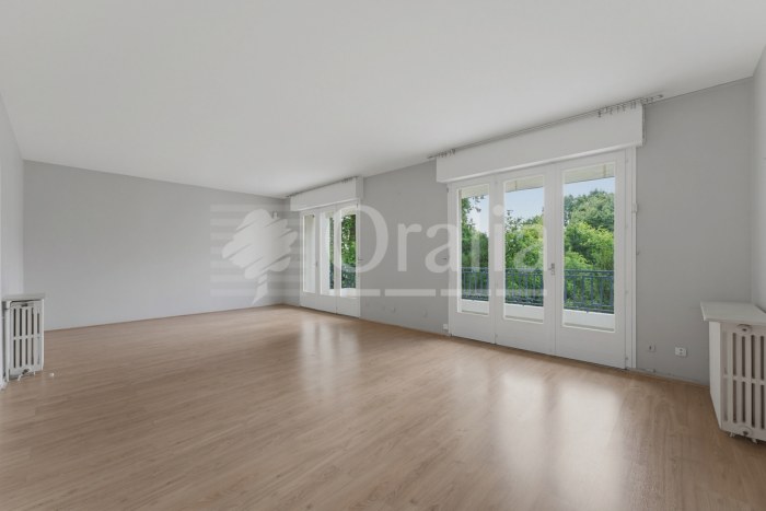 Image 2 sur 14 - Appartement  ·  Vente · Le Bouscat (33110) · 5 pièces · 126m²