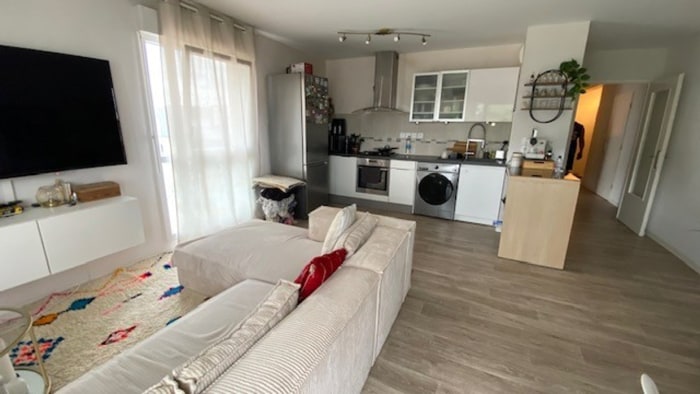 Image 2 sur 8 - Appartement  ·  Vente · Longvic (21600) · 3 pièces · 63m²