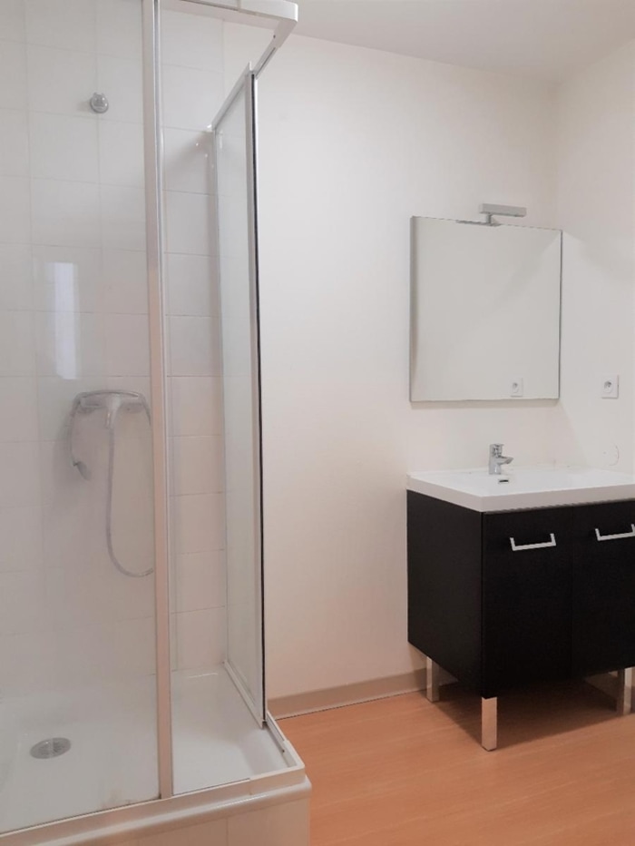 Image 9 sur 10 - Immeuble  ·  Vente · Grenoble (38000) · 275m²