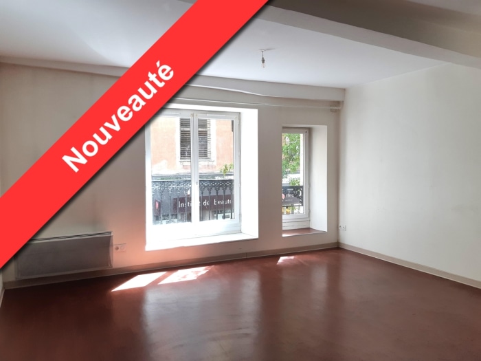 Image 1 sur 10 - Immeuble  ·  Vente · Grenoble (38000) · 275m²