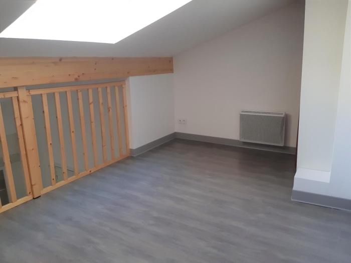 Image 7 sur 10 - Immeuble  ·  Vente · Grenoble (38000) · 275m²