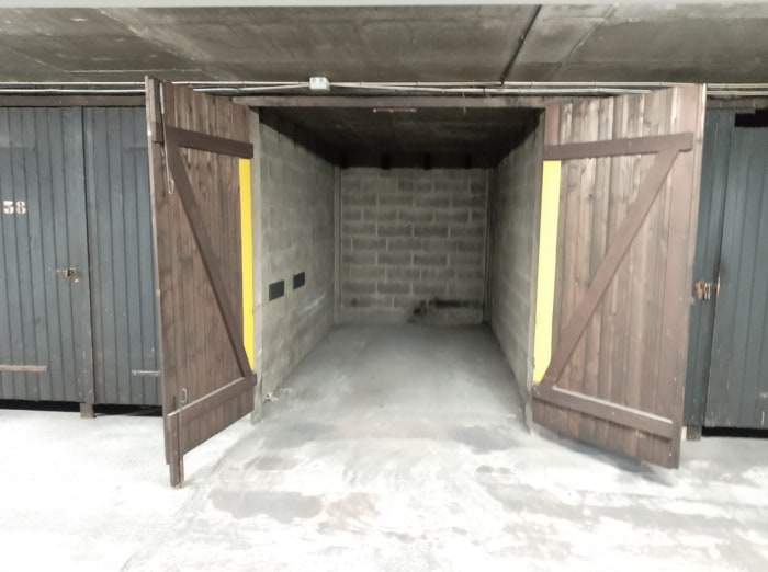 Image 1 sur 6 - Parking/box  ·  Vente · Paris (75014) · 9m²