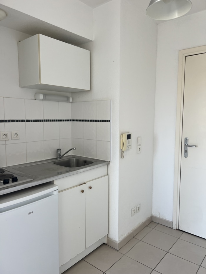Image 4 sur 5 - Appartement  ·  Vente · Rodilhan (30230) · 1 pièce · 20m²