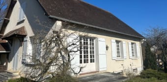 Image 1 - Maison/villa · St Georges Sur Baulche (89000) · 6 pièces · 160m²