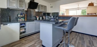 Image 2 - Maison/villa · Reims (51100) · 8 pièces · 145m²