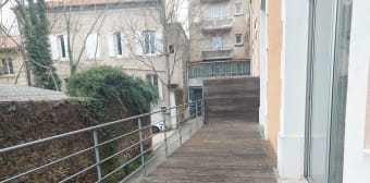 Image 2 - Local · Ales (30100) · 177m²