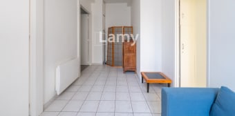 Image 3 - Local · St Cloud (92210) · 2 pièces · 51m²