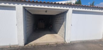 Image 3 - Parking/box · Les Sables D Olonne (85100) · 1 pièce · 15m²