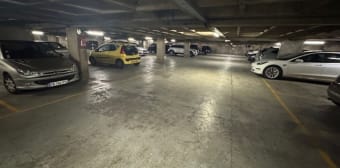 Image 3 - Parking/box · Paris (75015) · 11m²