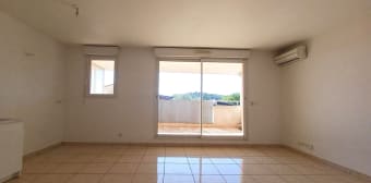 Image 1 - Appartement · Entraigues Sur La Sorgue (84320) · 3 pièces · 61m²