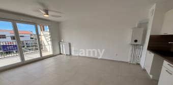 Image 2 - Appartement · St Etienne Du Gres (13103) · 3 pièces · 58m²