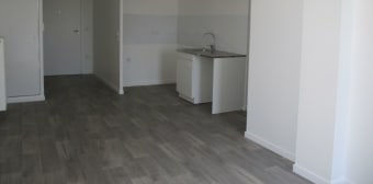 Image 2 - Appartement · Carrieres Sous Poissy (78955) · 2 pièces · 43m²