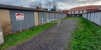 Image 1 - Parking/box · Issoire (63500)