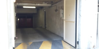 Image 2 - Parking/box · Paris (75015) · 12m²