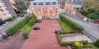 Image 2 - Parking/box · Valenciennes (59300)
