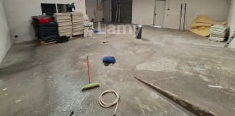 Image 3 - Local · Marseille (13004) · 176m²