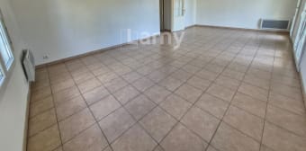 Image 2 - Appartement · St Georges Sur Baulche (89000) · 3 pièces · 84m²
