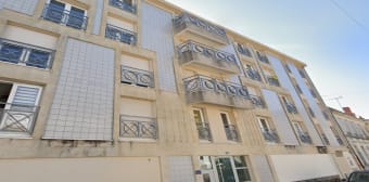 Image 1 - Parking/box · Bordeaux (33000)