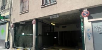 Image 1 - Parking/box · Paris (75018) · 5m²