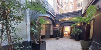 Image 1 - Appartement · Paris (75007) · 2 pièces · 64m²