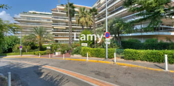 Image 1 - Parking/box · Antibes (06160)