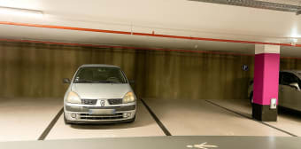 Image 1 - Parking/box · Besancon (25000)